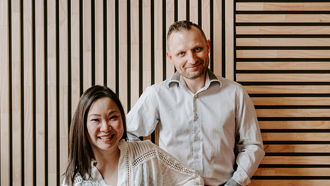 Amy & Arek, the founders of Kickbyte
